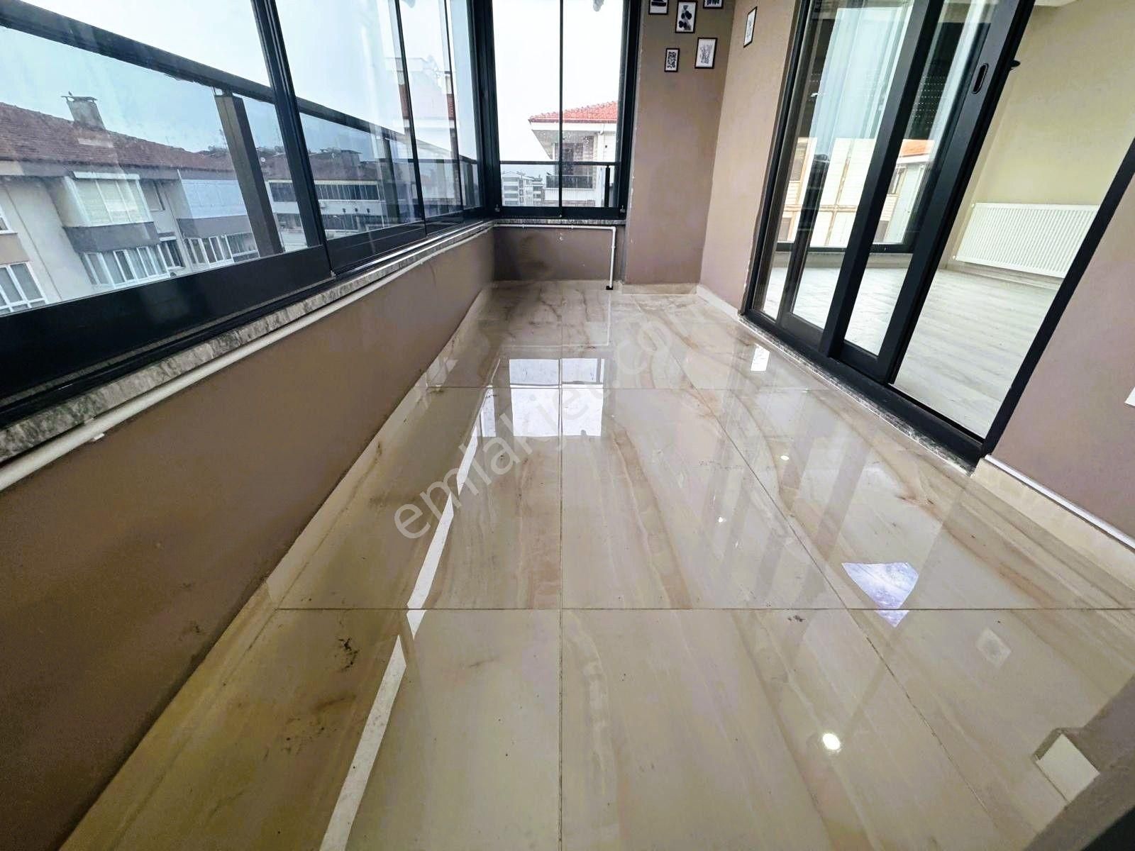 Akçay Da Satılık Yeni 3+1 Ön Cephe Doğalgazlı Daire - Görsel 9