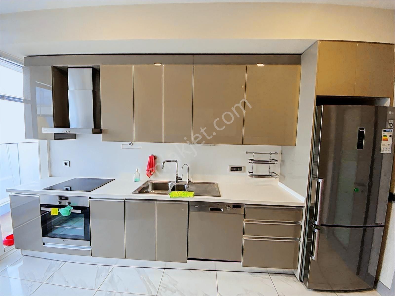 İstmarina Kiralık 3,5+1 Kısmi Eşyalı Özel Dekorasyonlu - Görsel 19