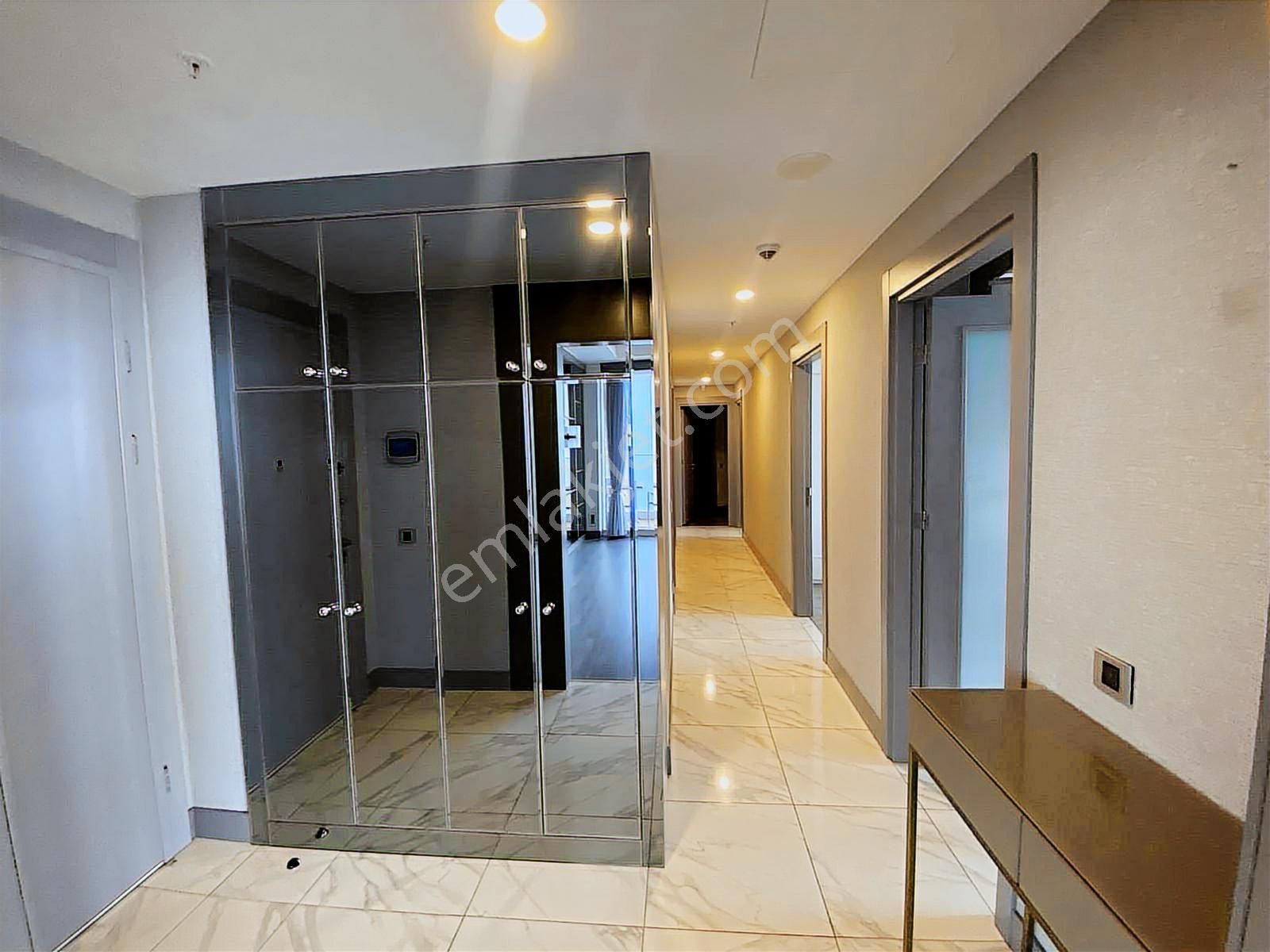 İstmarina Kiralık 3,5+1 Kısmi Eşyalı Özel Dekorasyonlu - Görsel 2