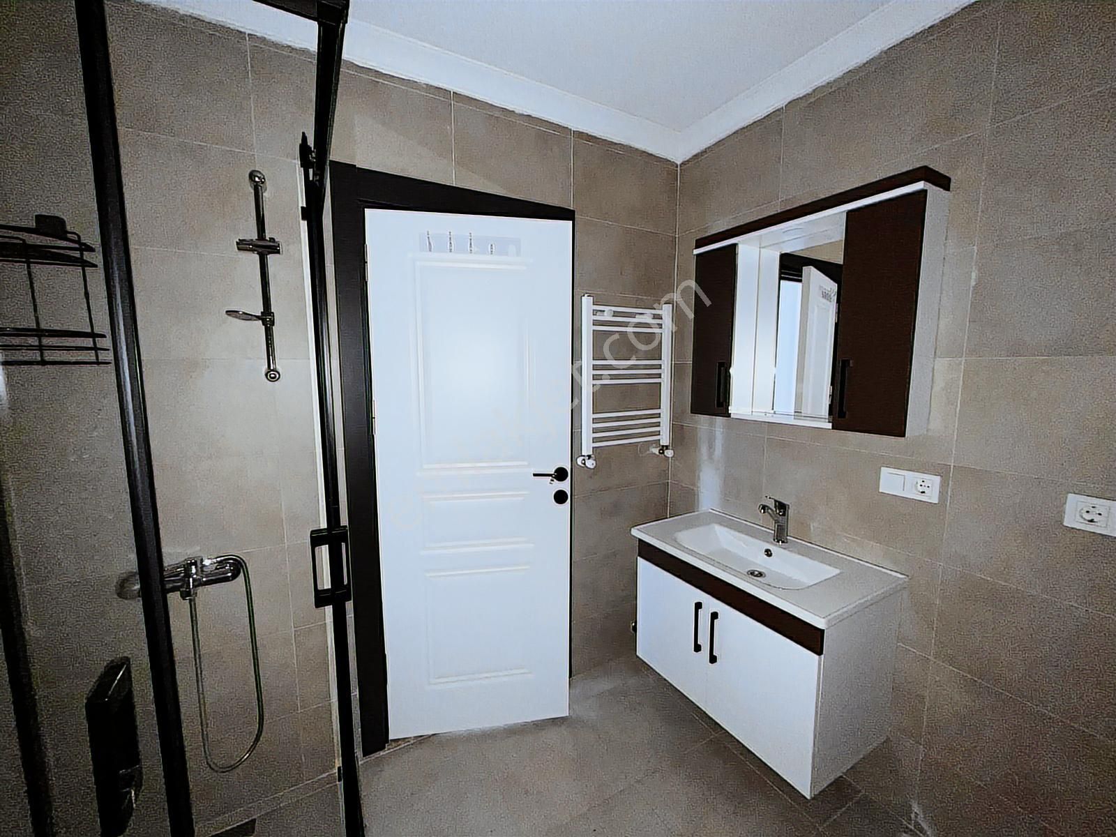 Ümraniye Çarşının Merkezinde Metroya Yürüme 3 Dk Yeni Daire - Görsel 32