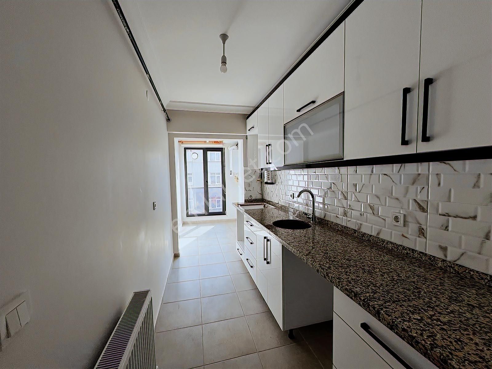 Ümraniye Çarşının Merkezinde Metroya Yürüme 3 Dk Yeni Daire - Görsel 19