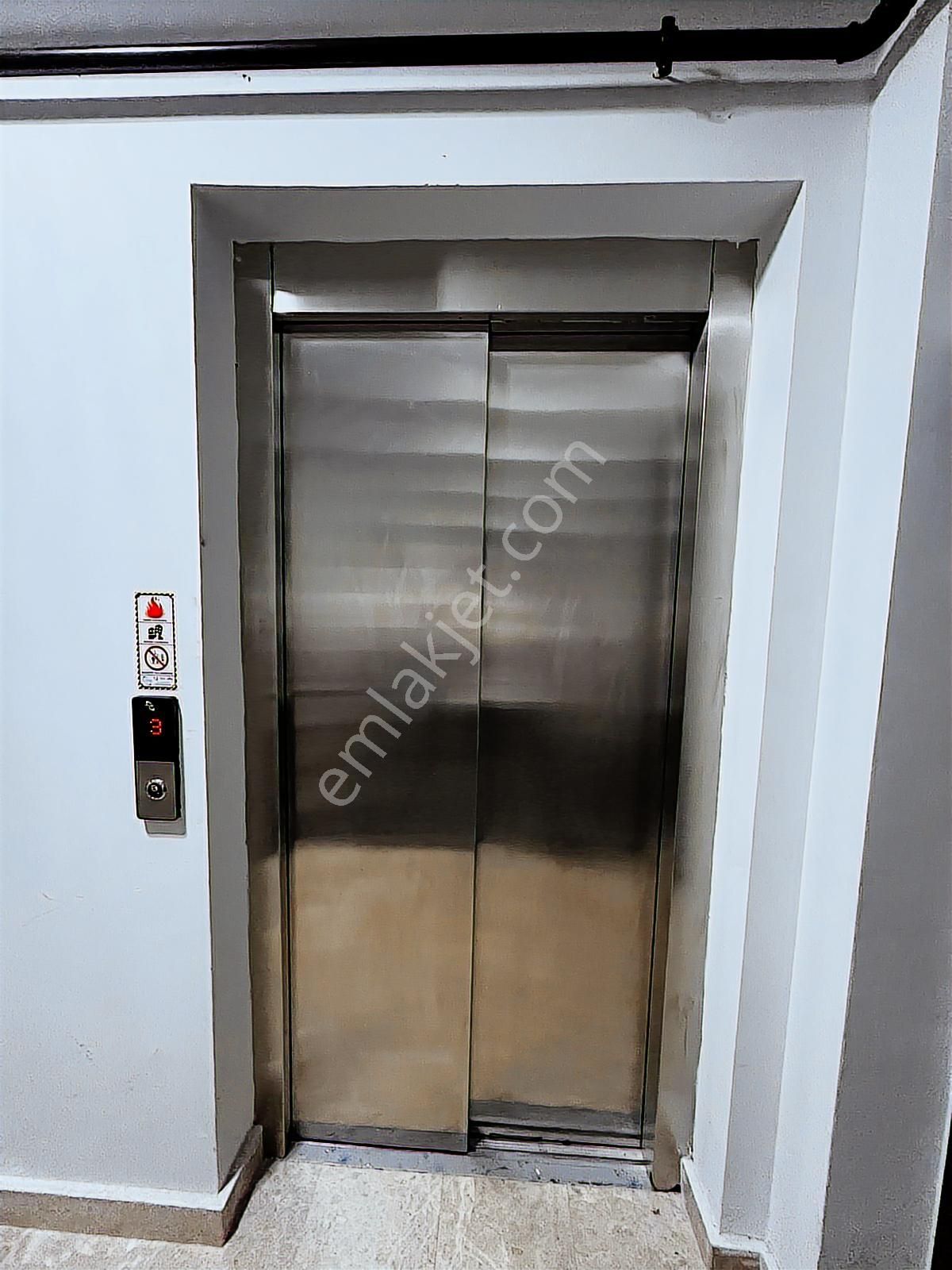 Ümraniye Çarşının Merkezinde Metroya Yürüme 3 Dk Yeni Daire - Görsel 25