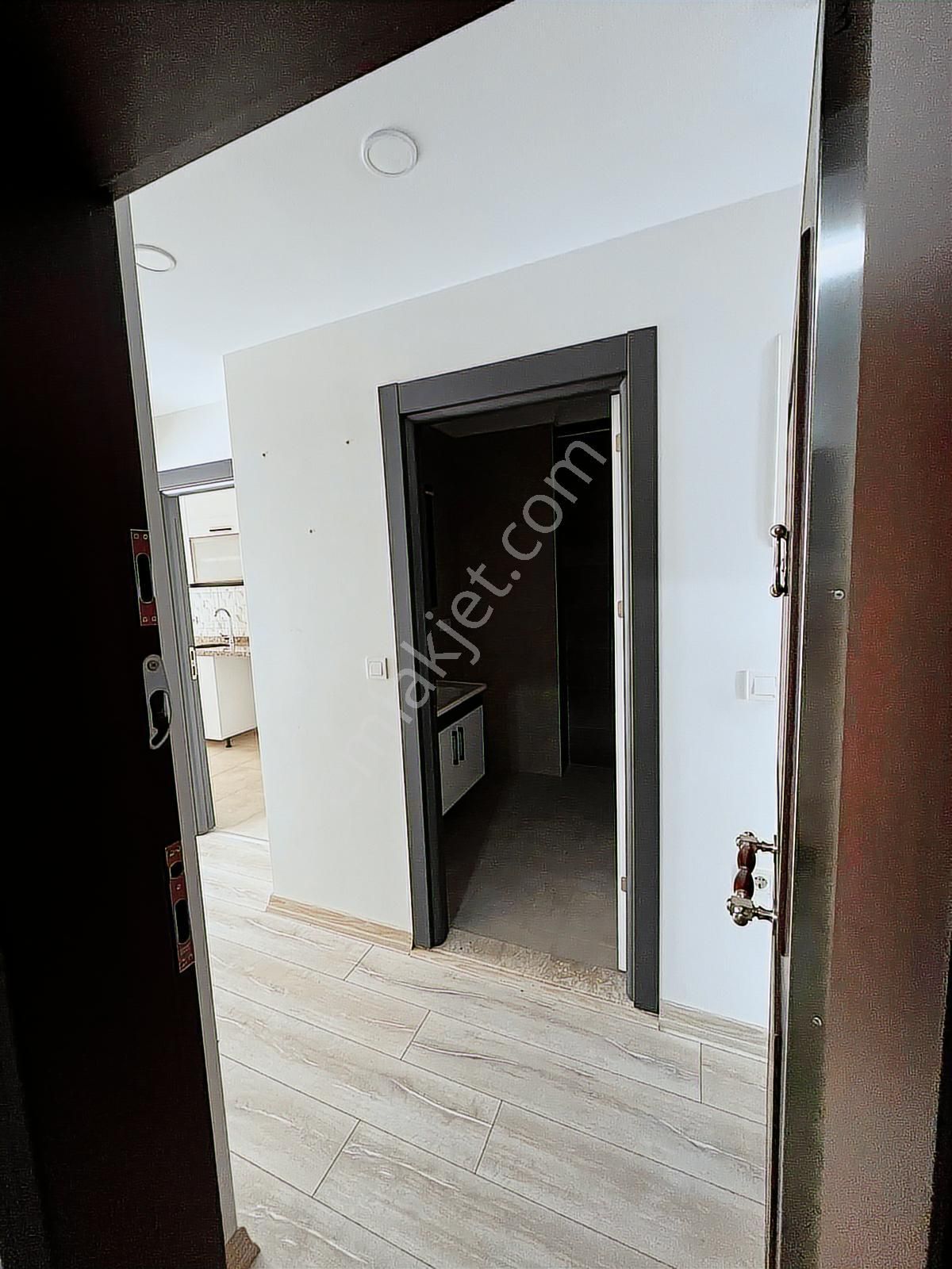 Ümraniye Çarşının Merkezinde Metroya Yürüme 3 Dk Yeni Daire - Görsel 13