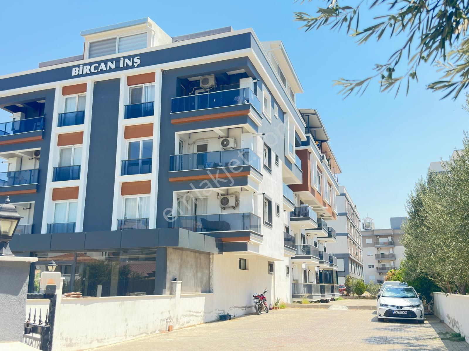Seyrek'te Merkezi Konum Da Doğalgazlı Klimalı 1+1 Eşyalı Kiralık Daire - Görsel 18