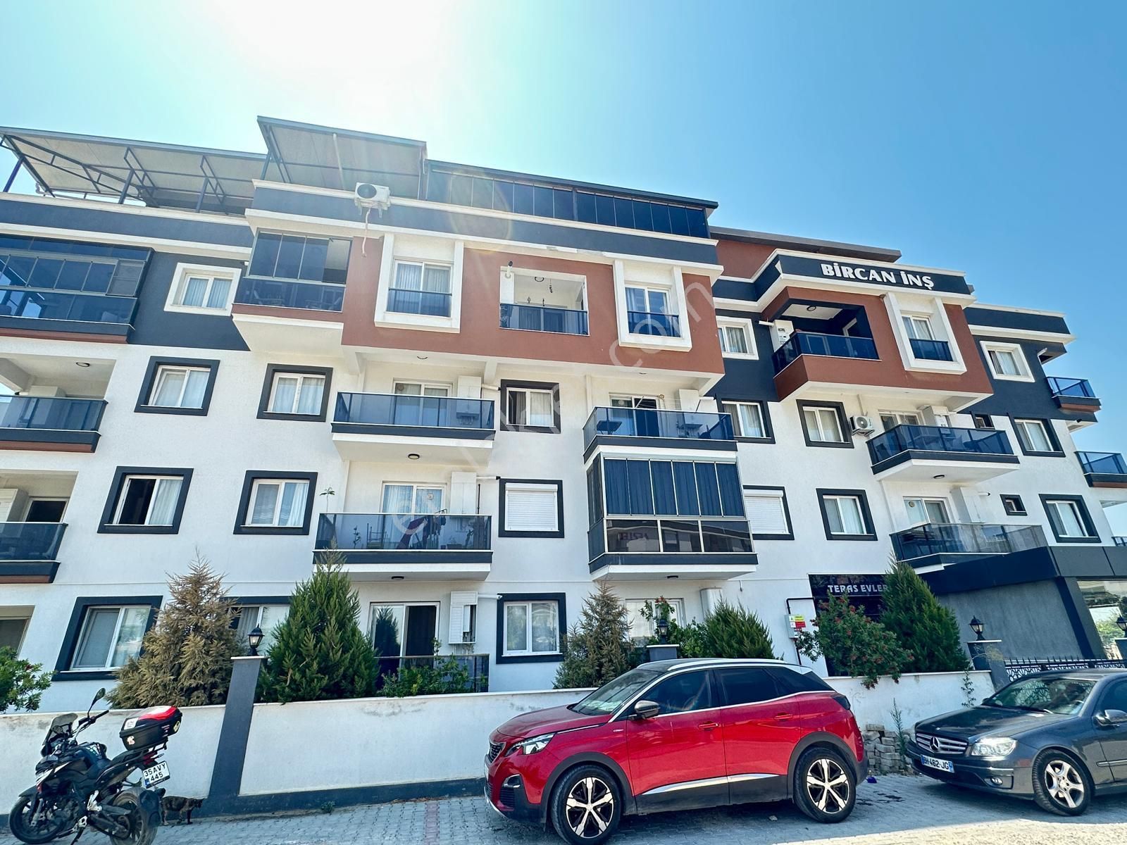 Seyrek'te Merkezi Konum Da Doğalgazlı Klimalı 1+1 Eşyalı Kiralık Daire - Görsel 19