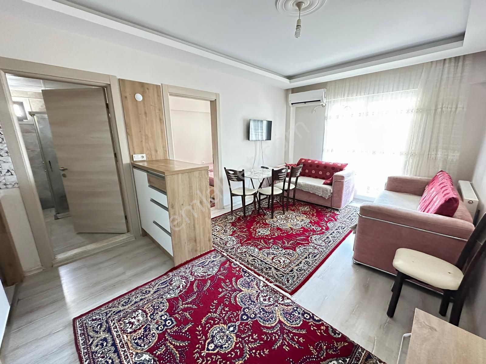 Seyrek'te Merkezi Konum Da Doğalgazlı Klimalı 1+1 Eşyalı Kiralık Daire - Görsel 4