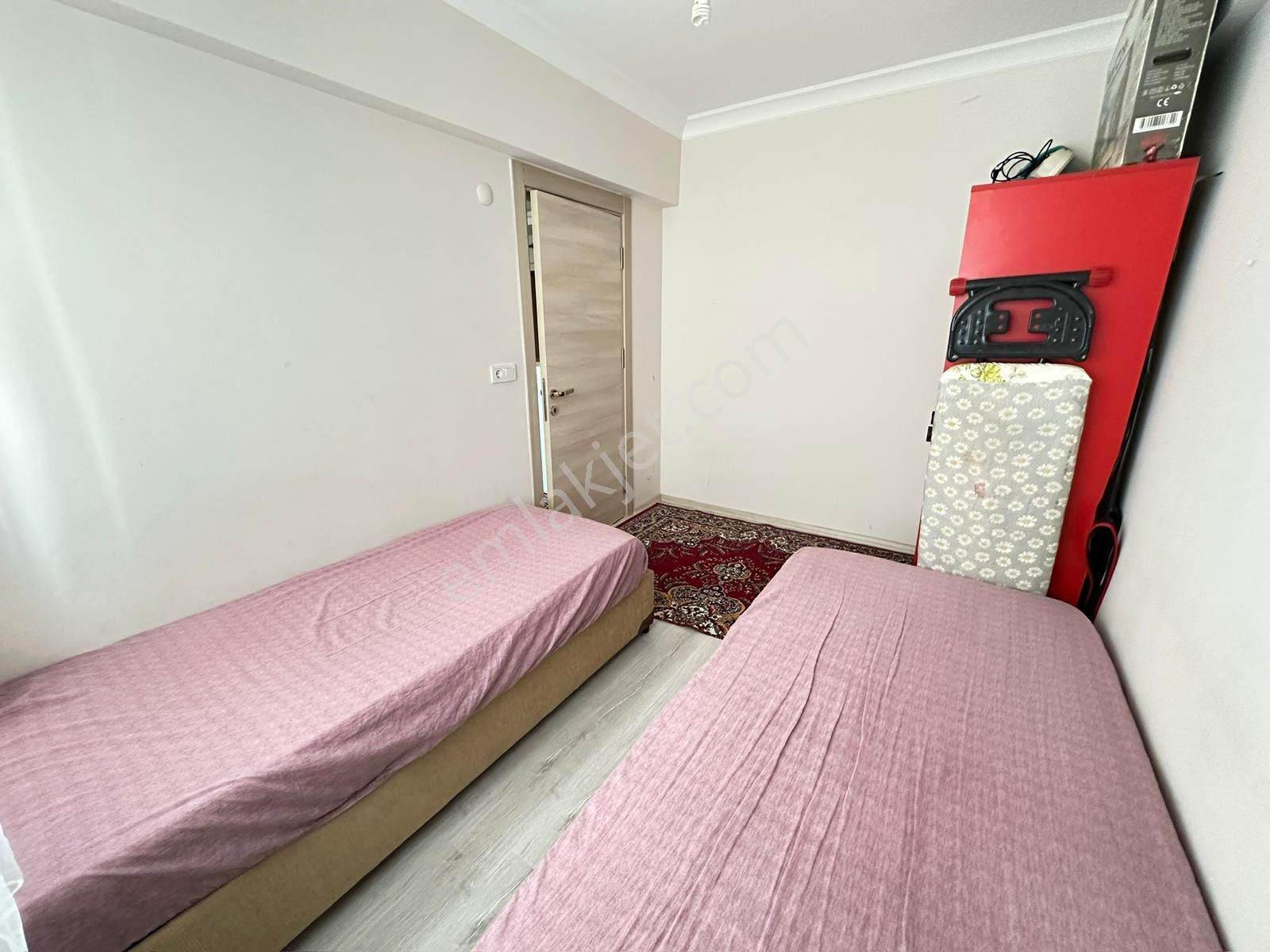 Seyrek'te Merkezi Konum Da Doğalgazlı Klimalı 1+1 Eşyalı Kiralık Daire - Görsel 15