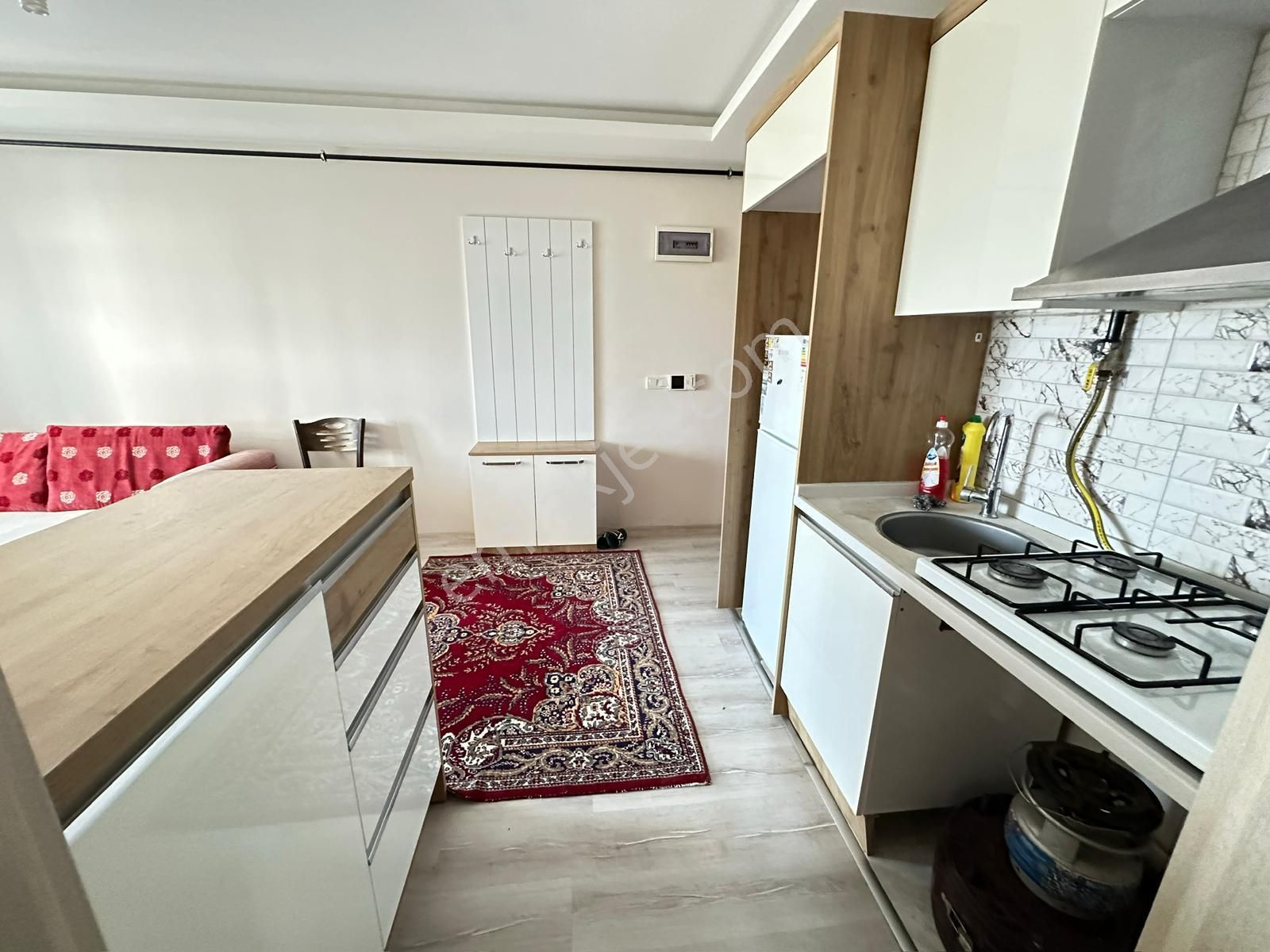 Seyrek'te Merkezi Konum Da Doğalgazlı Klimalı 1+1 Eşyalı Kiralık Daire - Görsel 6