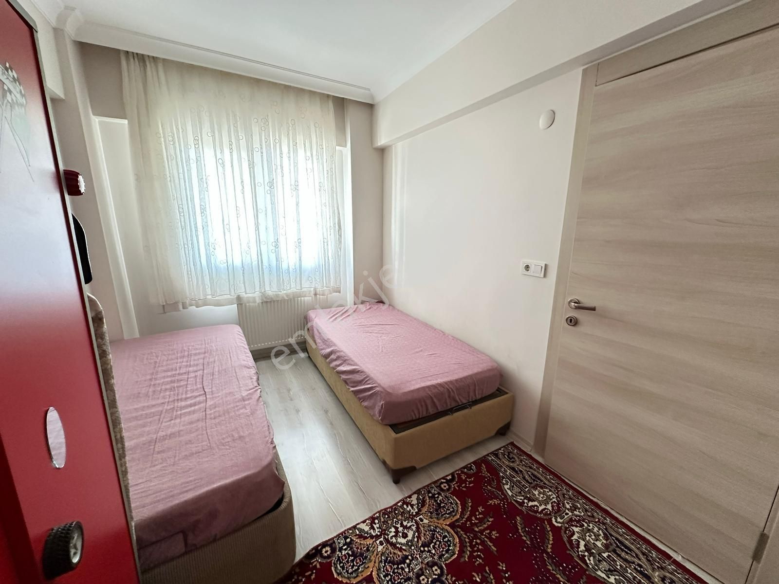 Seyrek'te Merkezi Konum Da Doğalgazlı Klimalı 1+1 Eşyalı Kiralık Daire - Görsel 14