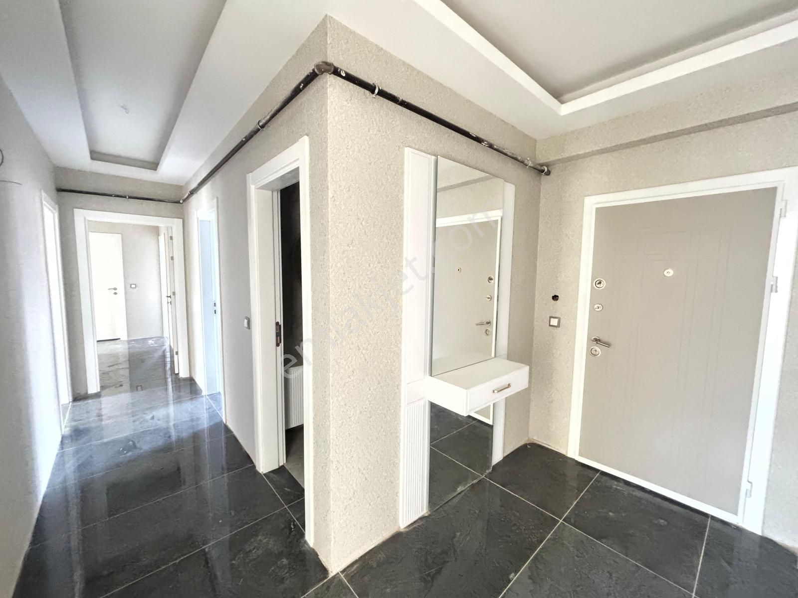 Uluğbey Mah. Cadde Üzeri, Lüks Site İçinde Satılık 3+1 Daireler - Görsel 10