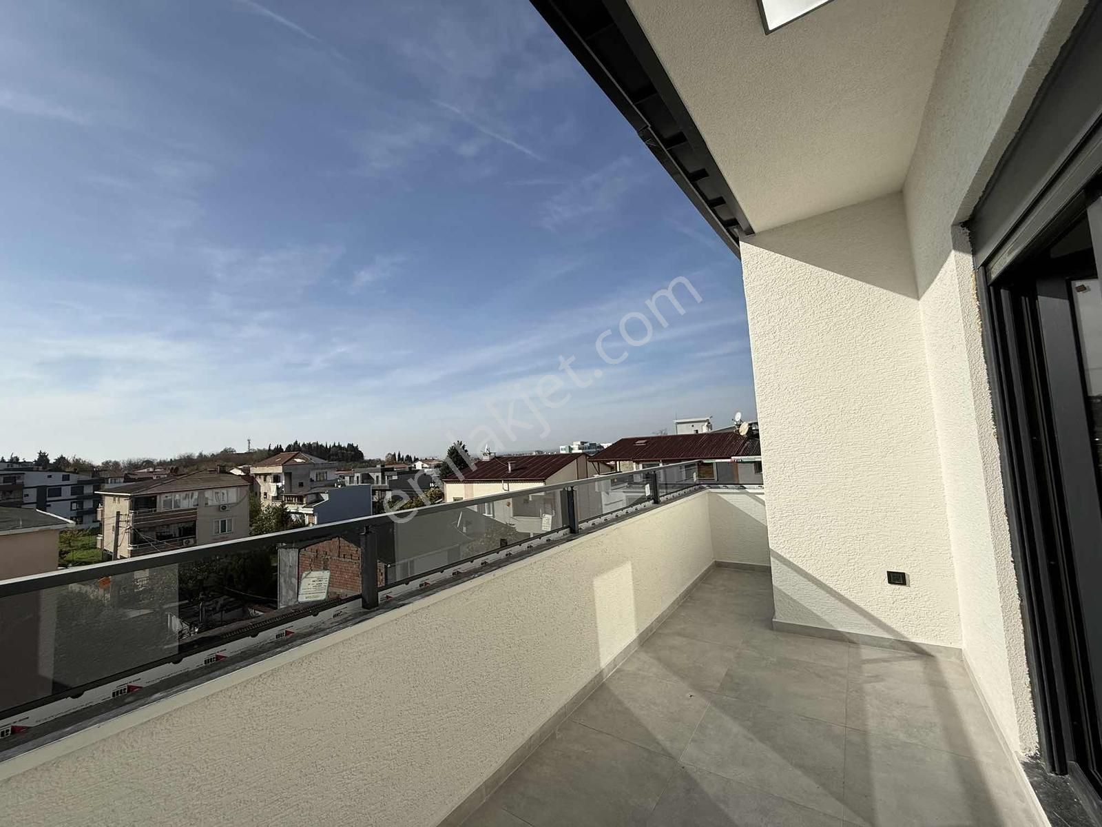 Bayramoğlu Mh. Ultra Lüks Yerden Isıtmalı Ferah 3+1 Dubleks - Görsel 31