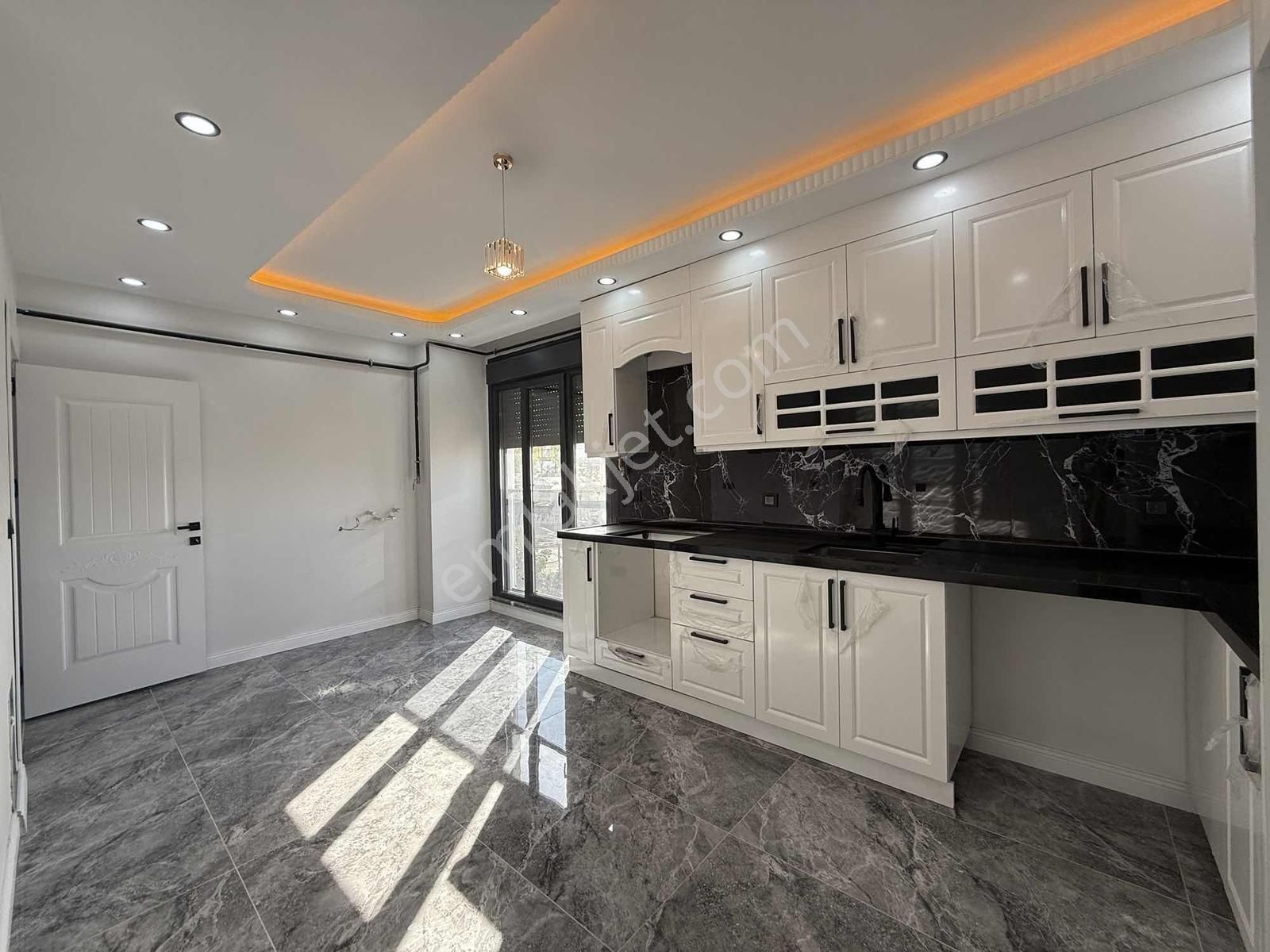 Bayramoğlu Mh. Ultra Lüks Yerden Isıtmalı Ferah 3+1 Dubleks - Görsel 8