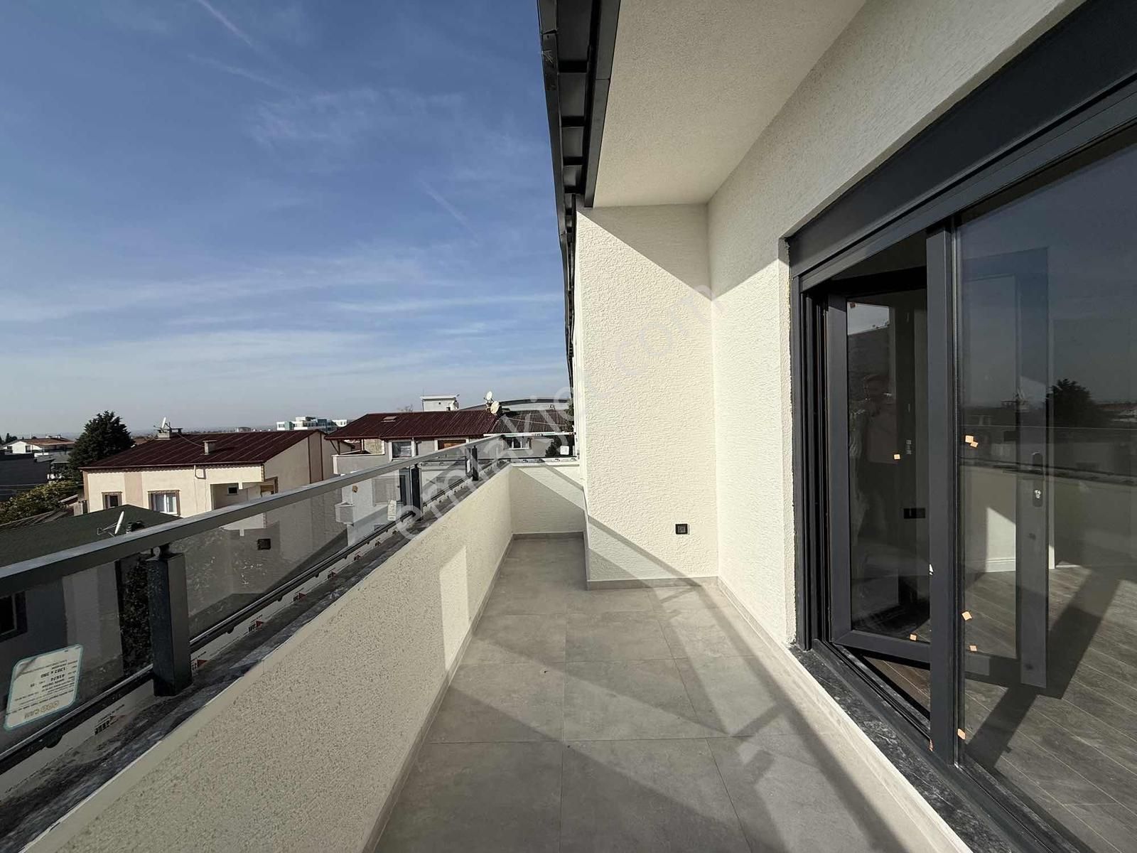 Bayramoğlu Mh. Ultra Lüks Yerden Isıtmalı Ferah 3+1 Dubleks - Görsel 30