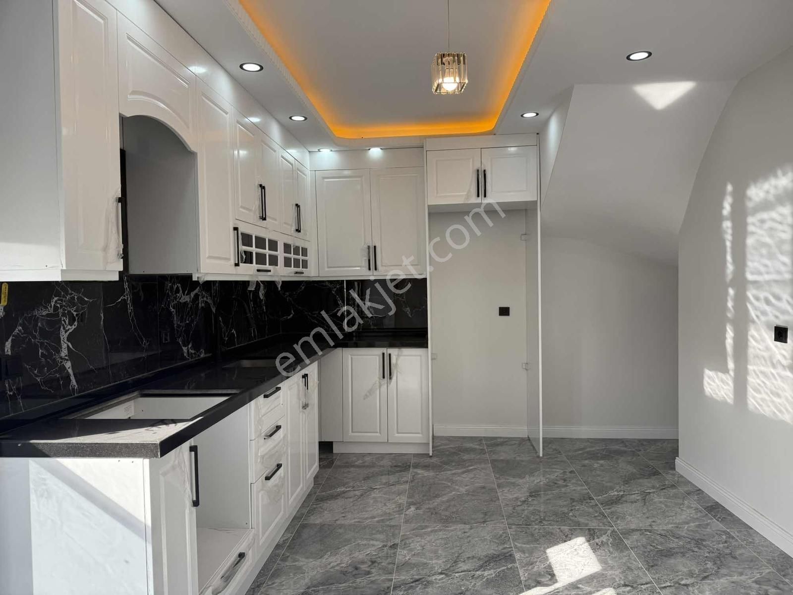 Bayramoğlu Mh. Ultra Lüks Yerden Isıtmalı Ferah 3+1 Dubleks - Görsel 7