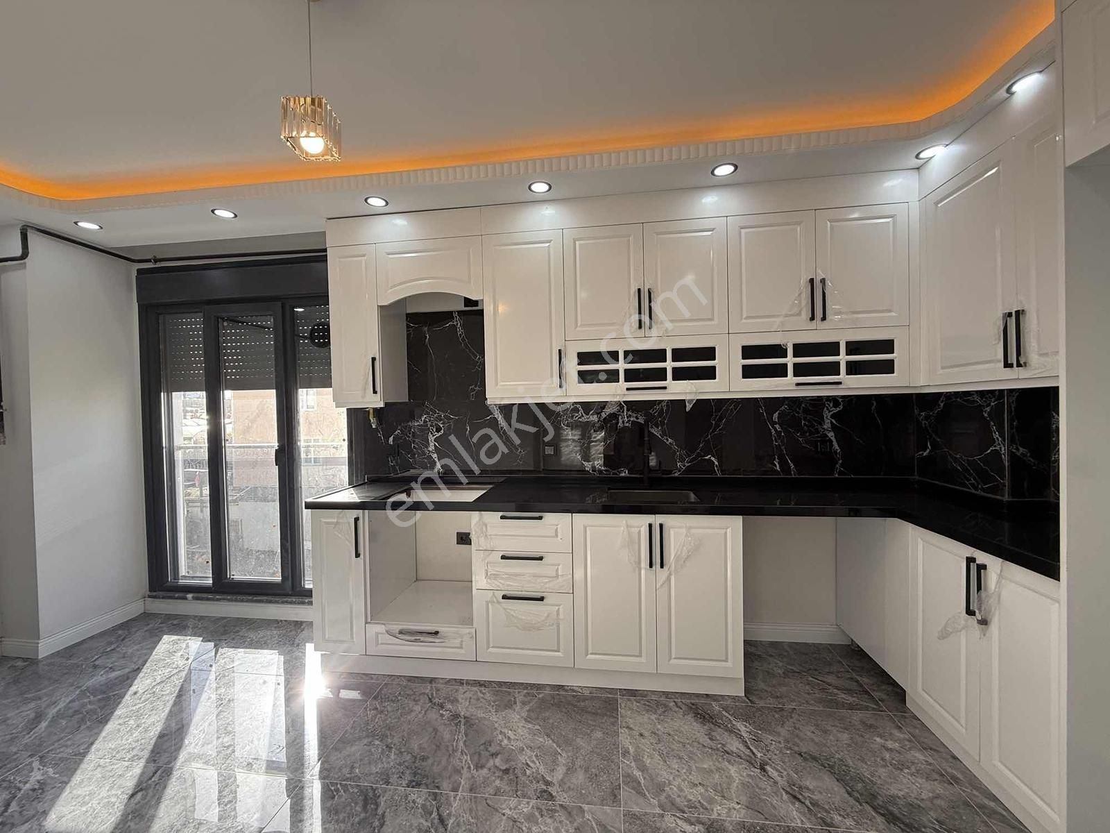 Bayramoğlu Mh. Ultra Lüks Yerden Isıtmalı Ferah 3+1 Dubleks - Görsel 16