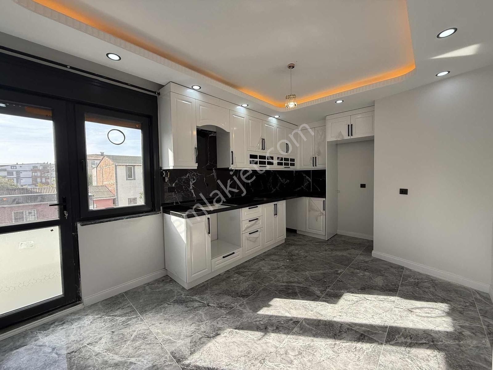 Konum Emlaktan Balyanoz Koyuna Yakın Lüks Bahçe Dubleks - Görsel 5