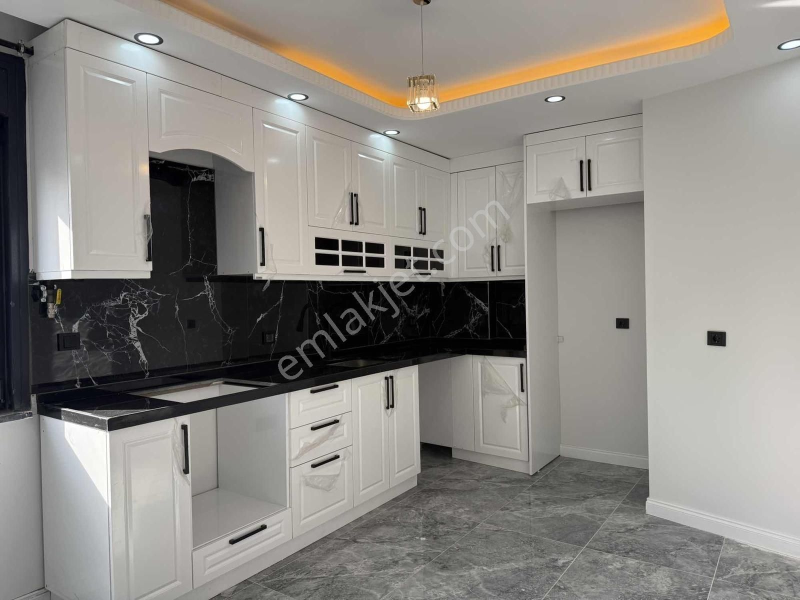 Konum Emlaktan Balyanoz Koyuna Yakın Lüks Bahçe Dubleks - Görsel 25