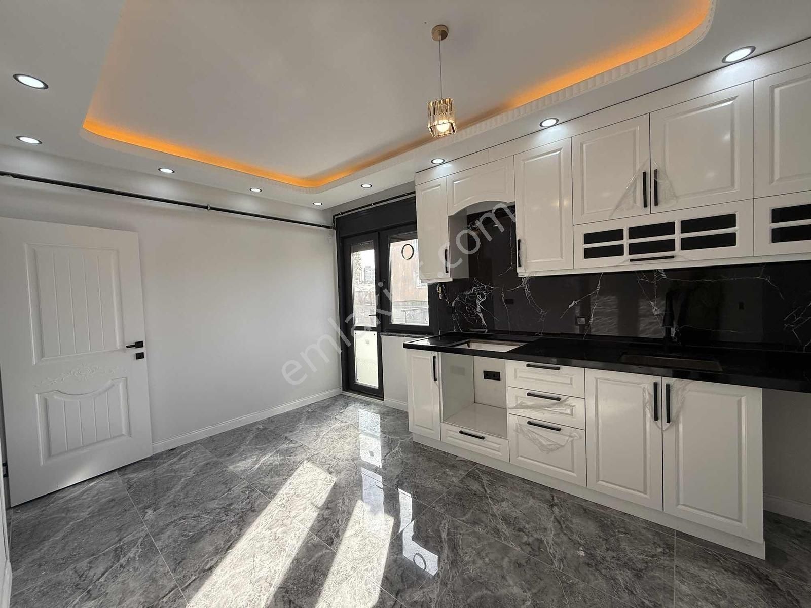 Konum Emlaktan Balyanoz Koyuna Yakın Lüks Bahçe Dubleks - Görsel 24