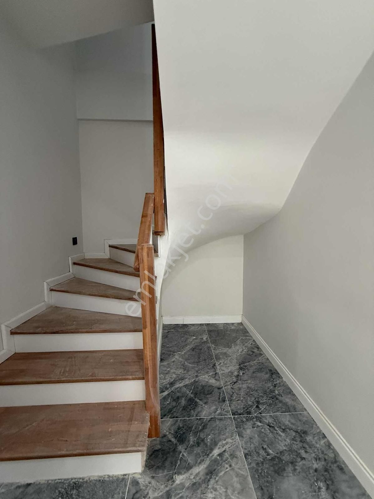 Konum Emlaktan Balyanoz Koyuna Yakın Lüks Bahçe Dubleks - Görsel 3