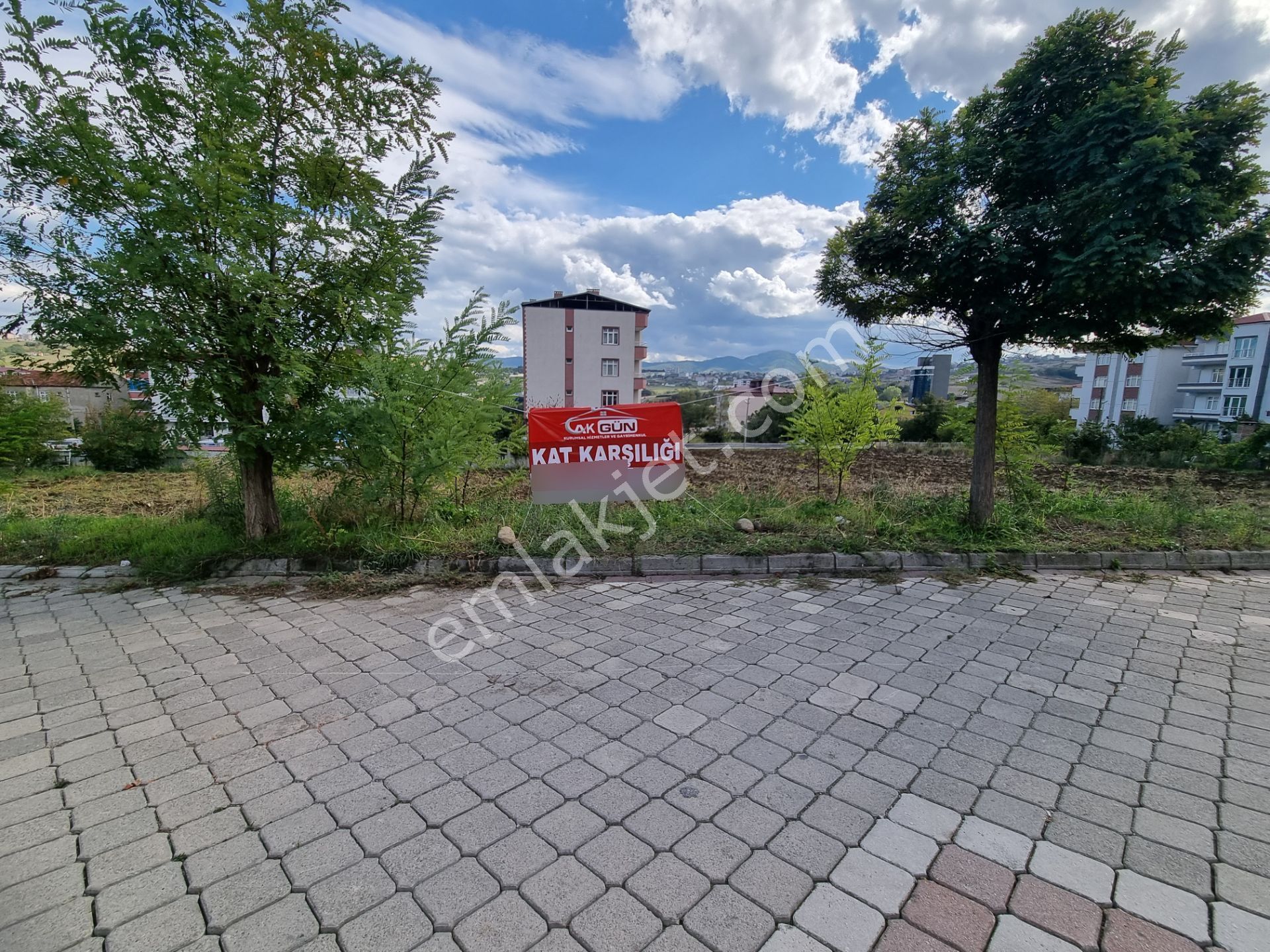 Akgün Kurumsal'dan İlkadım Derecik'de Kat Karşılığı Arsa - Görsel 32