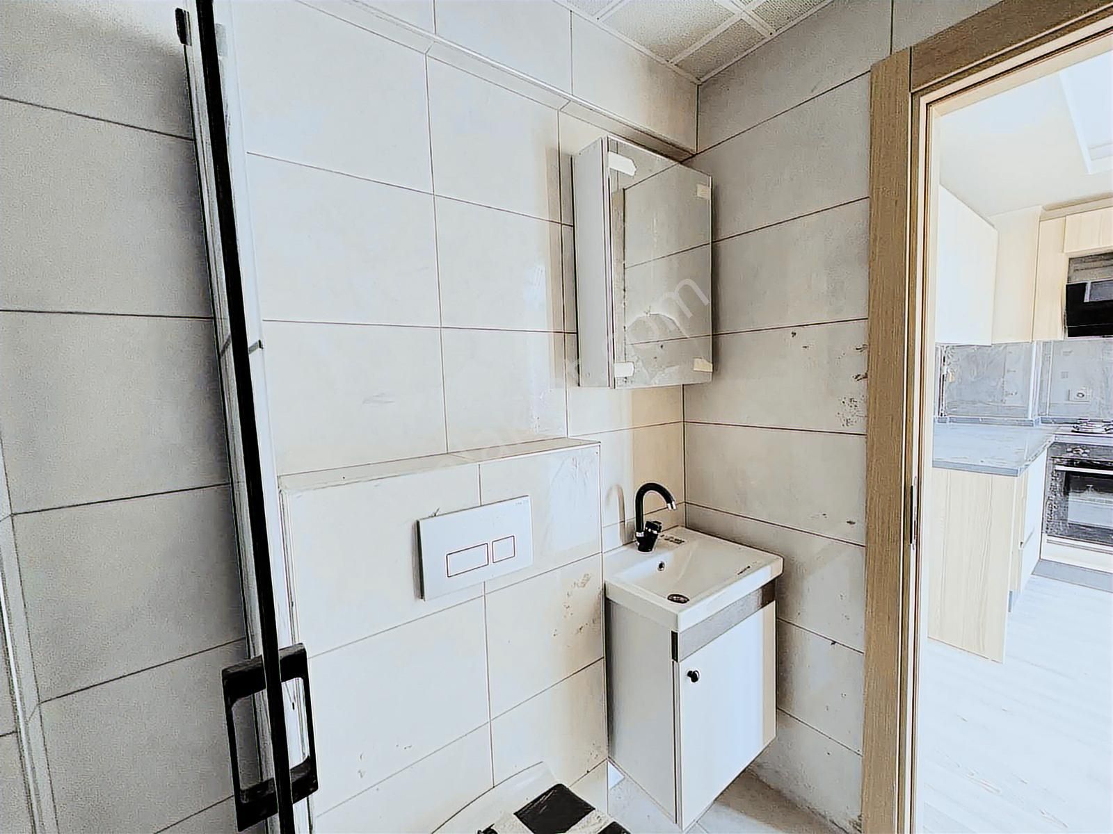 Alaçatı'dan Ara Katta/iskanlı/bulvara Yakın 1+1 Kiralık Daire - Görsel 21