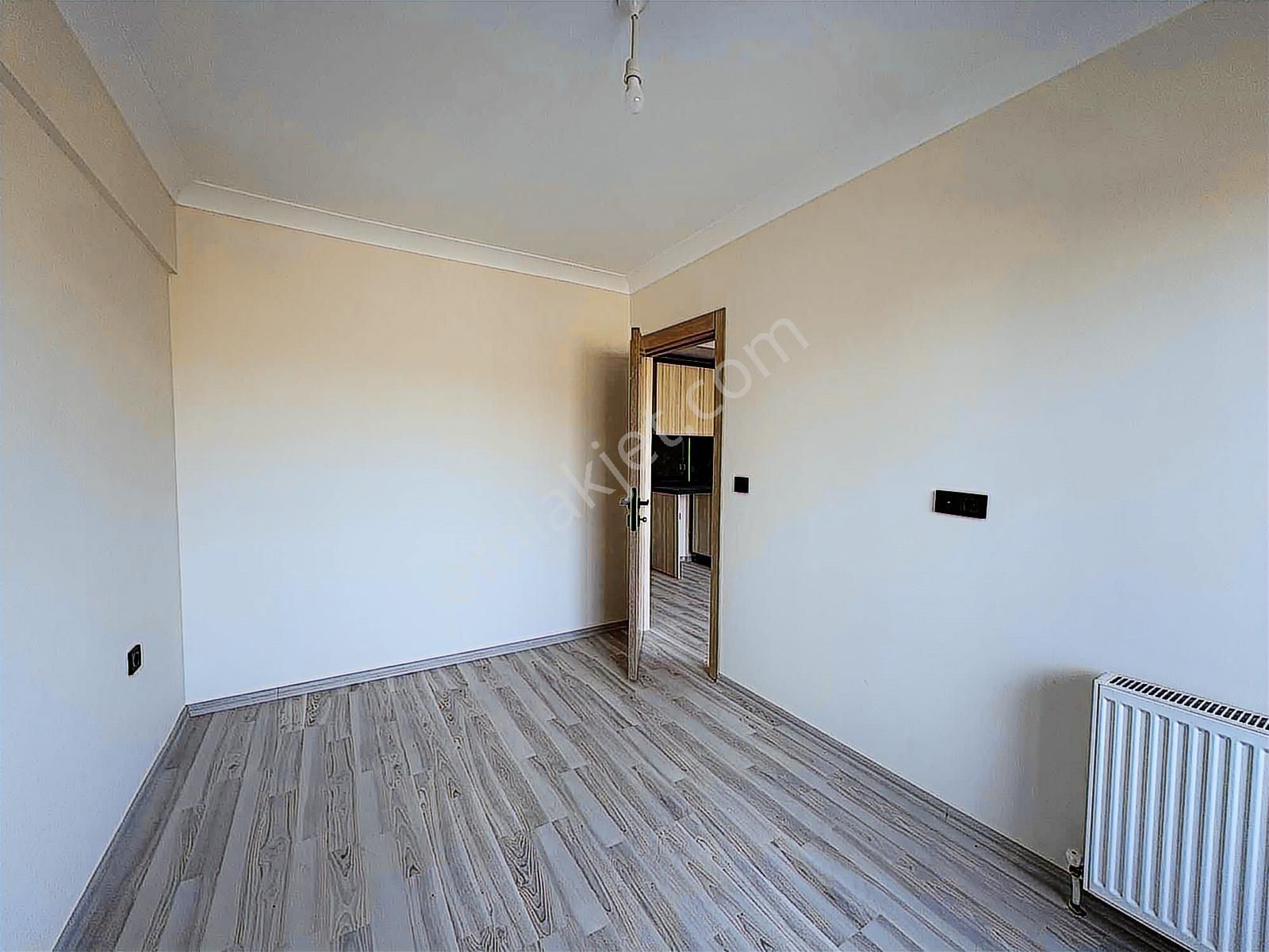 Alaçatı'dan Ara Katta/iskanlı/bulvara Yakın 1+1 Kiralık Daire - Görsel 16