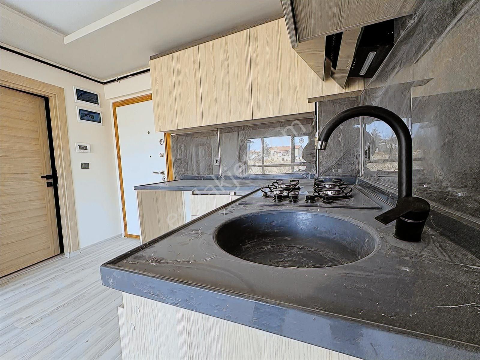 Alaçatı'dan Ara Katta/iskanlı/bulvara Yakın 1+1 Kiralık Daire - Görsel 29