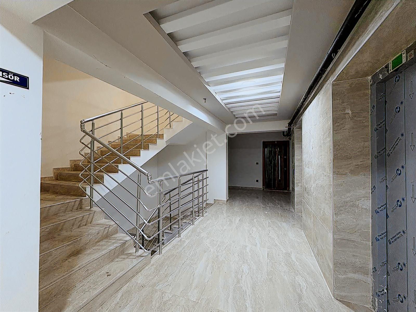 Alaçatı'dan Ara Katta/iskanlı/bulvara Yakın 1+1 Kiralık Daire - Görsel 22