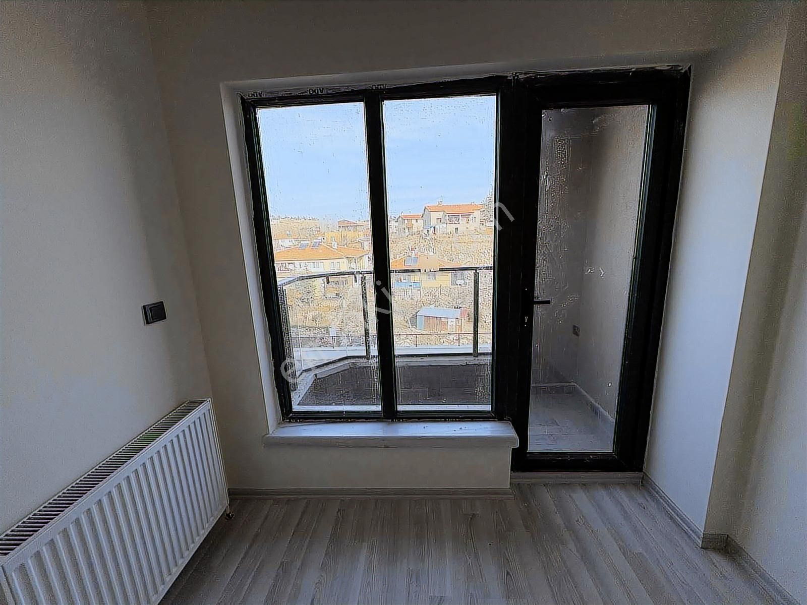 Alaçatı'dan Ara Katta/iskanlı/bulvara Yakın 1+1 Kiralık Daire - Görsel 6