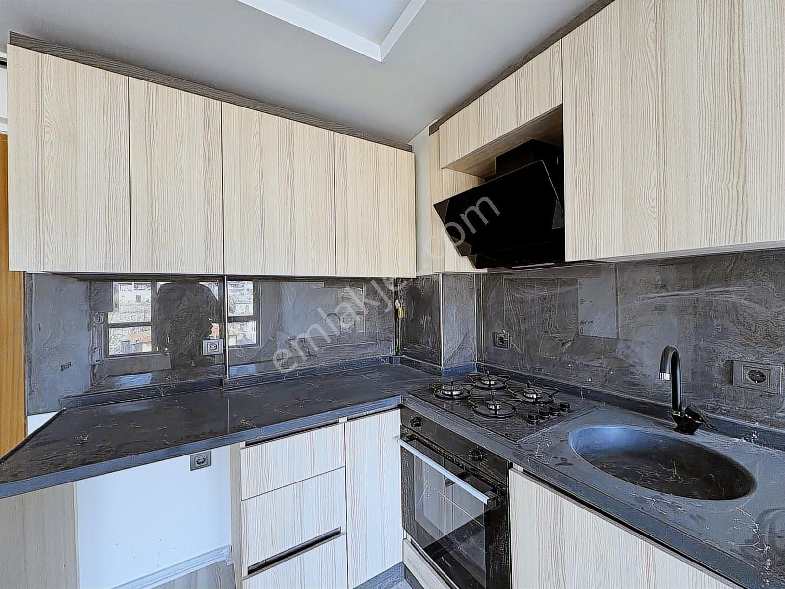 Alaçatı'dan Ara Katta/iskanlı/bulvara Yakın 1+1 Kiralık Daire - Görsel 31