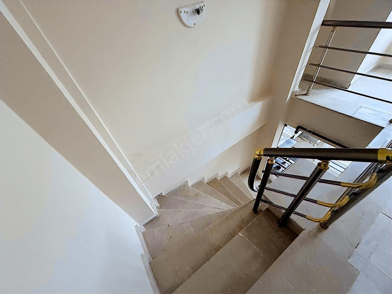 Yeşiltepe Mahallesi Anadolu Üni Yakını Dubleks Kiralık 2+0 Daire - Görsel 14