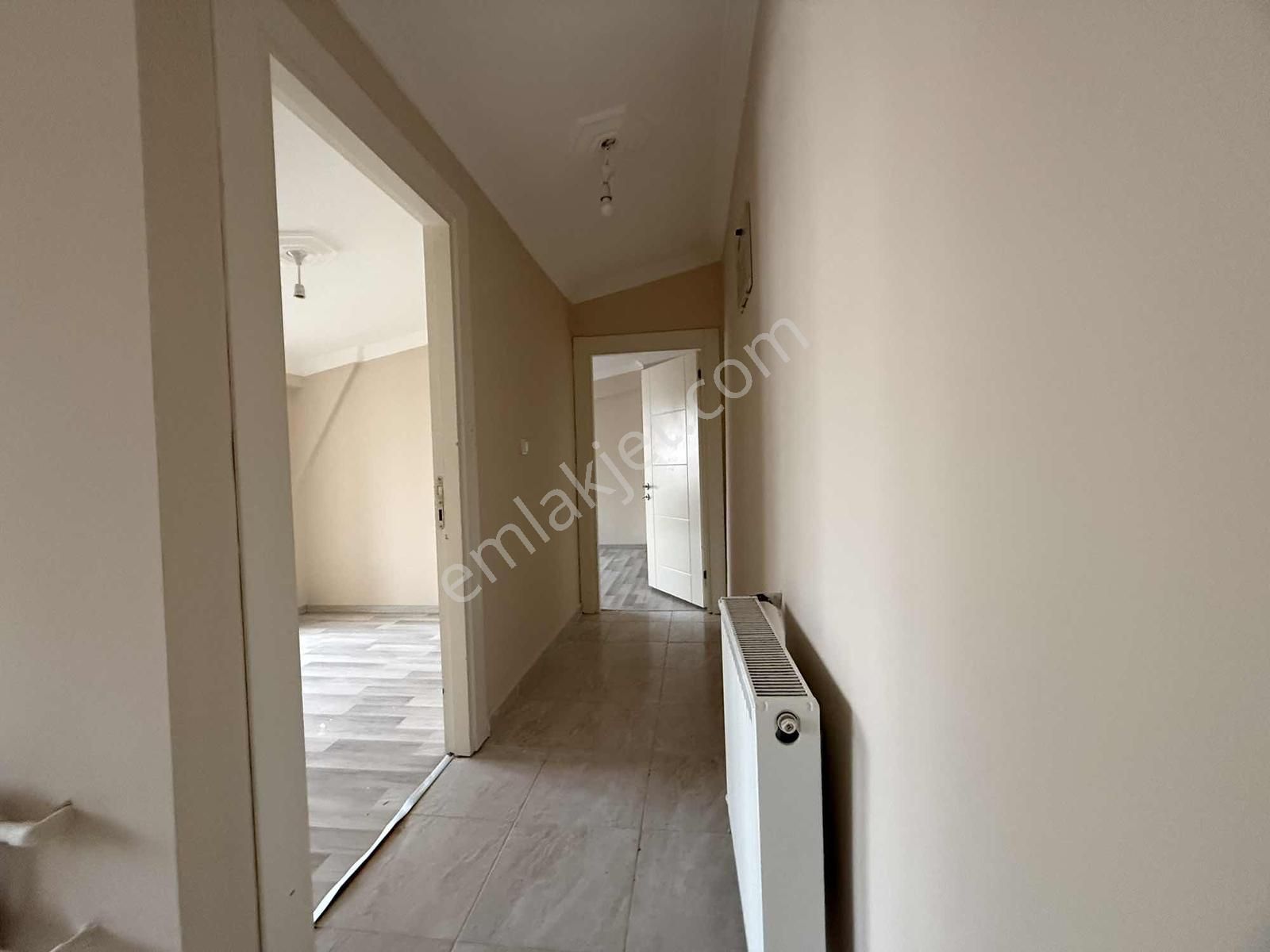 Yeşiltepe Mahallesi Anadolu Üni Yakını Dubleks Kiralık 2+0 Daire - Görsel 3