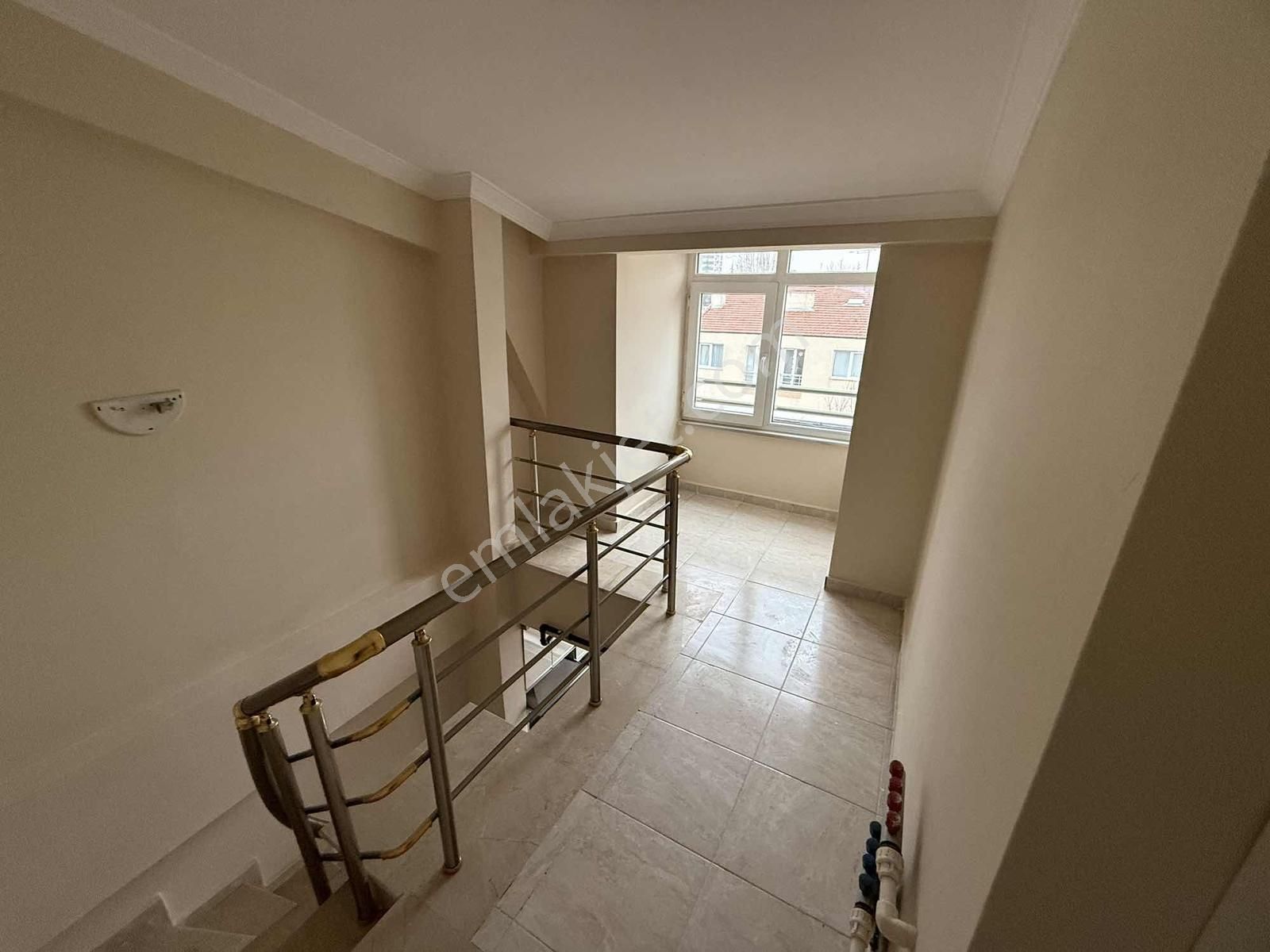 Yeşiltepe Mahallesi Anadolu Üni Yakını Dubleks Kiralık 2+0 Daire - Görsel 10