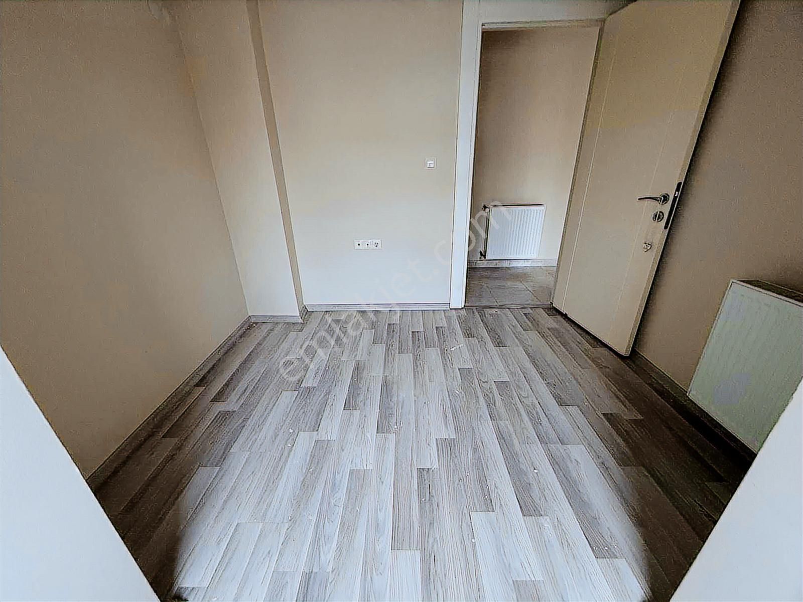 Yeşiltepe Mahallesi Anadolu Üni Yakını Dubleks Kiralık 2+0 Daire - Görsel 12