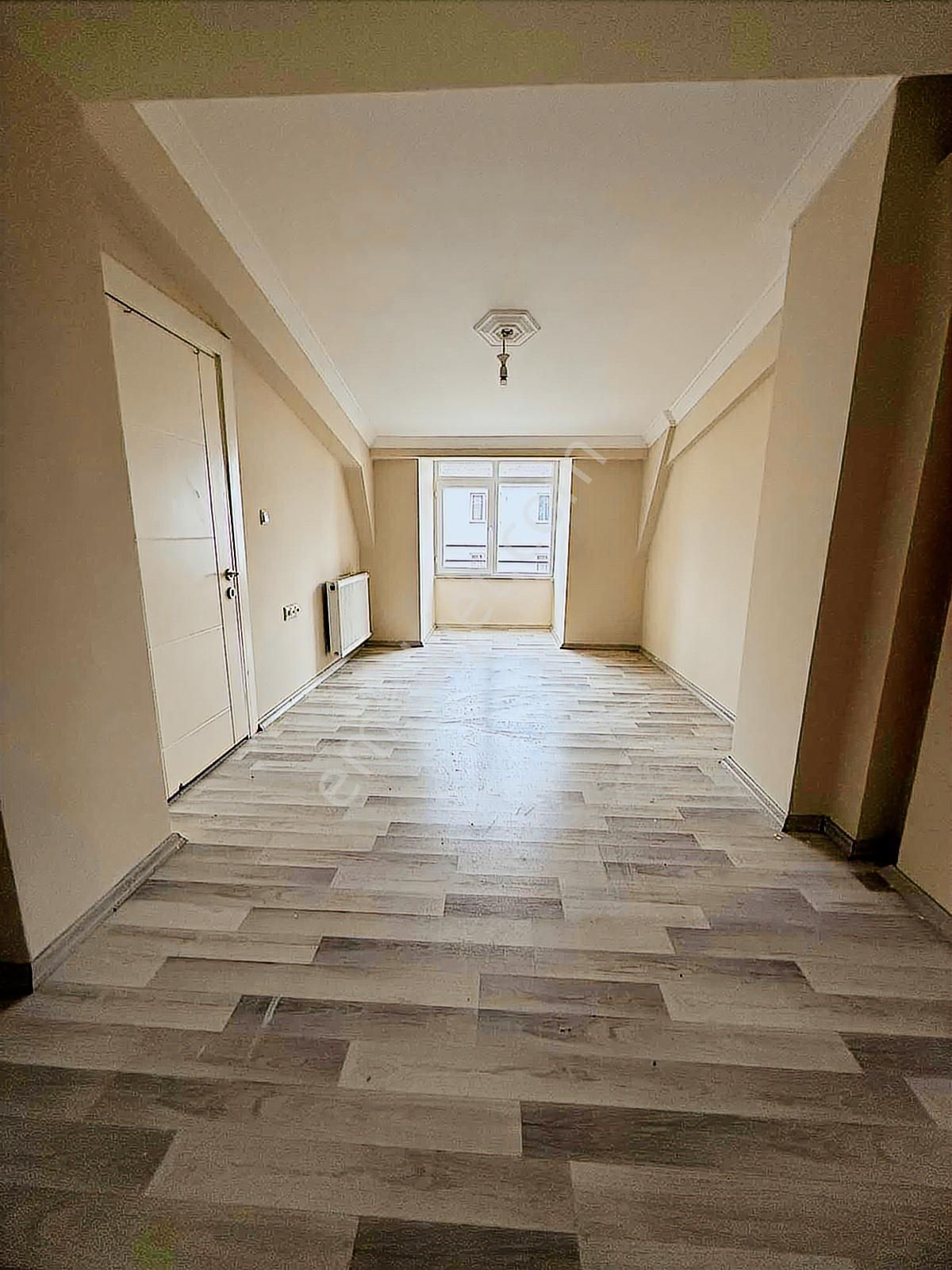 Yeşiltepe Mahallesi Anadolu Üni Yakını Dubleks Kiralık 2+0 Daire - Görsel 2