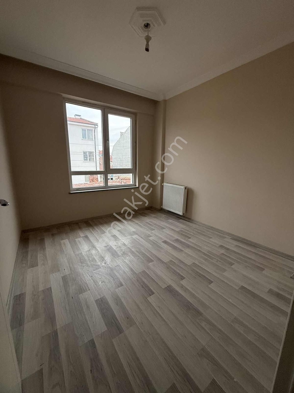 Yeşiltepe Mahallesi Anadolu Üni Yakını Dubleks Kiralık 2+0 Daire - Görsel 17