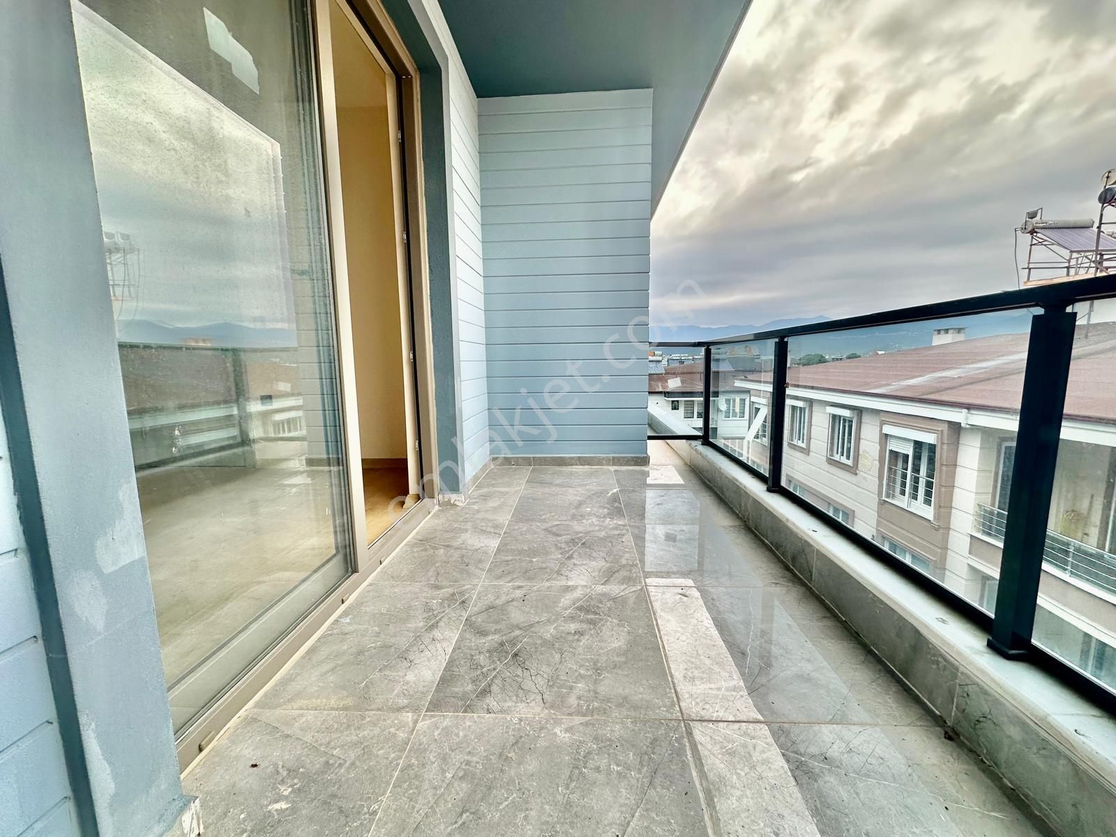 ꧁akçay Ay Emlak'tan꧂ Çift Asansörlü Denize Yakın Ada Mutfaklı Satılık 2+1 Dublex Daire - Görsel 16