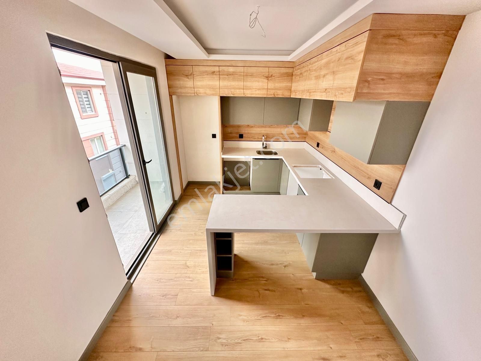 ꧁akçay Ay Emlak'tan꧂ Çift Asansörlü Denize Yakın Ada Mutfaklı Satılık 2+1 Dublex Daire - Görsel 8