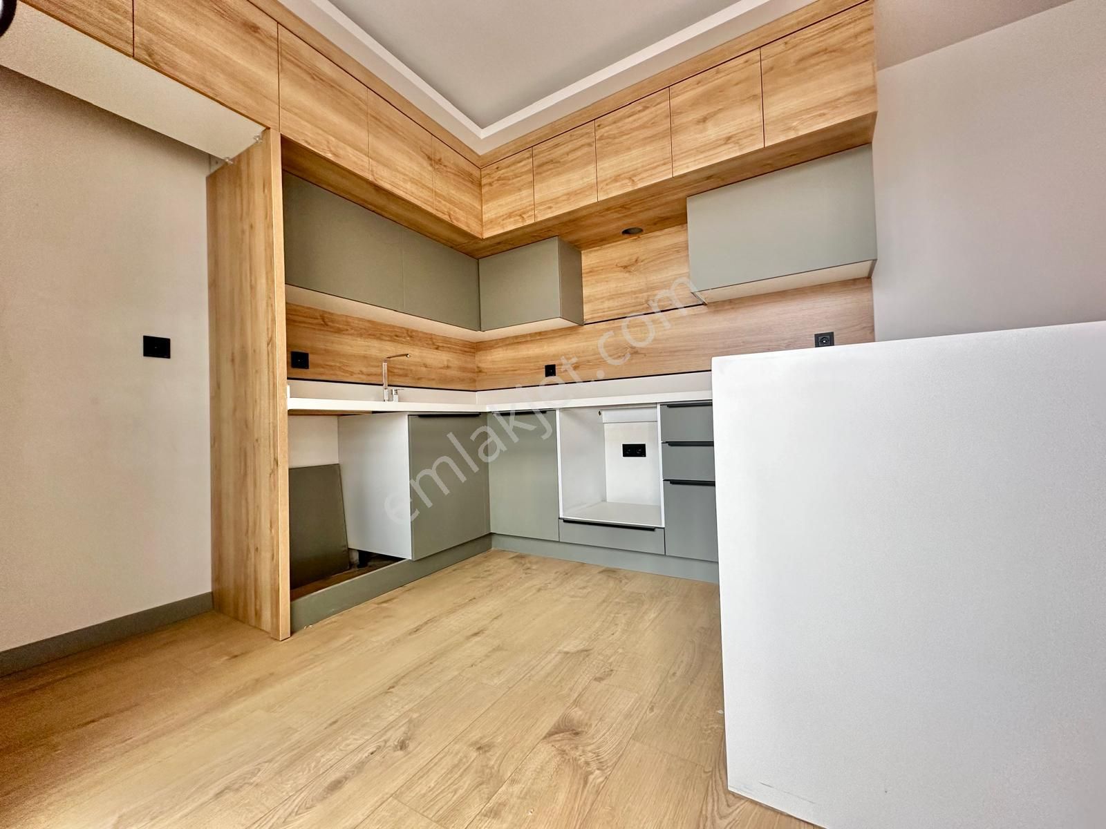 ꧁akçay Ay Emlak'tan꧂ Çift Asansörlü Denize Yakın Ada Mutfaklı Satılık 2+1 Dublex Daire - Görsel 10