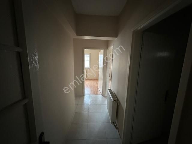 Ahi Mesut Bulvarına Cephe Sitede Anka Gros Karşısı Katta 3+1 - Görsel 28