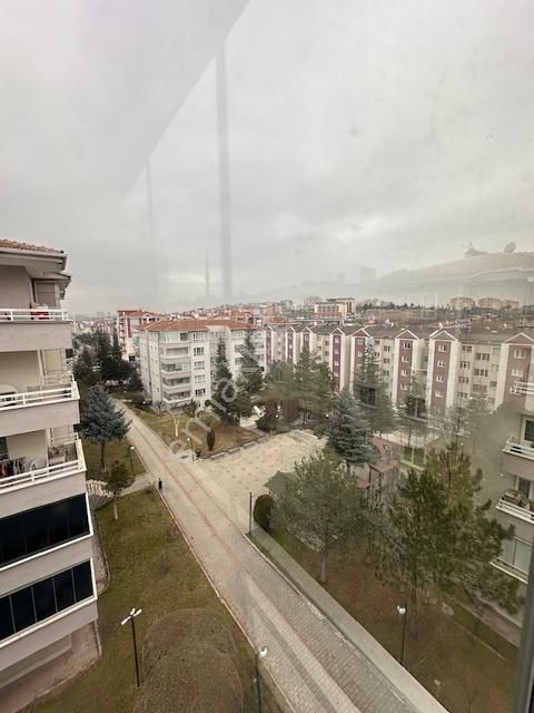 Ahi Mesut Bulvarına Cephe Sitede Anka Gros Karşısı Katta 3+1 - Görsel 27