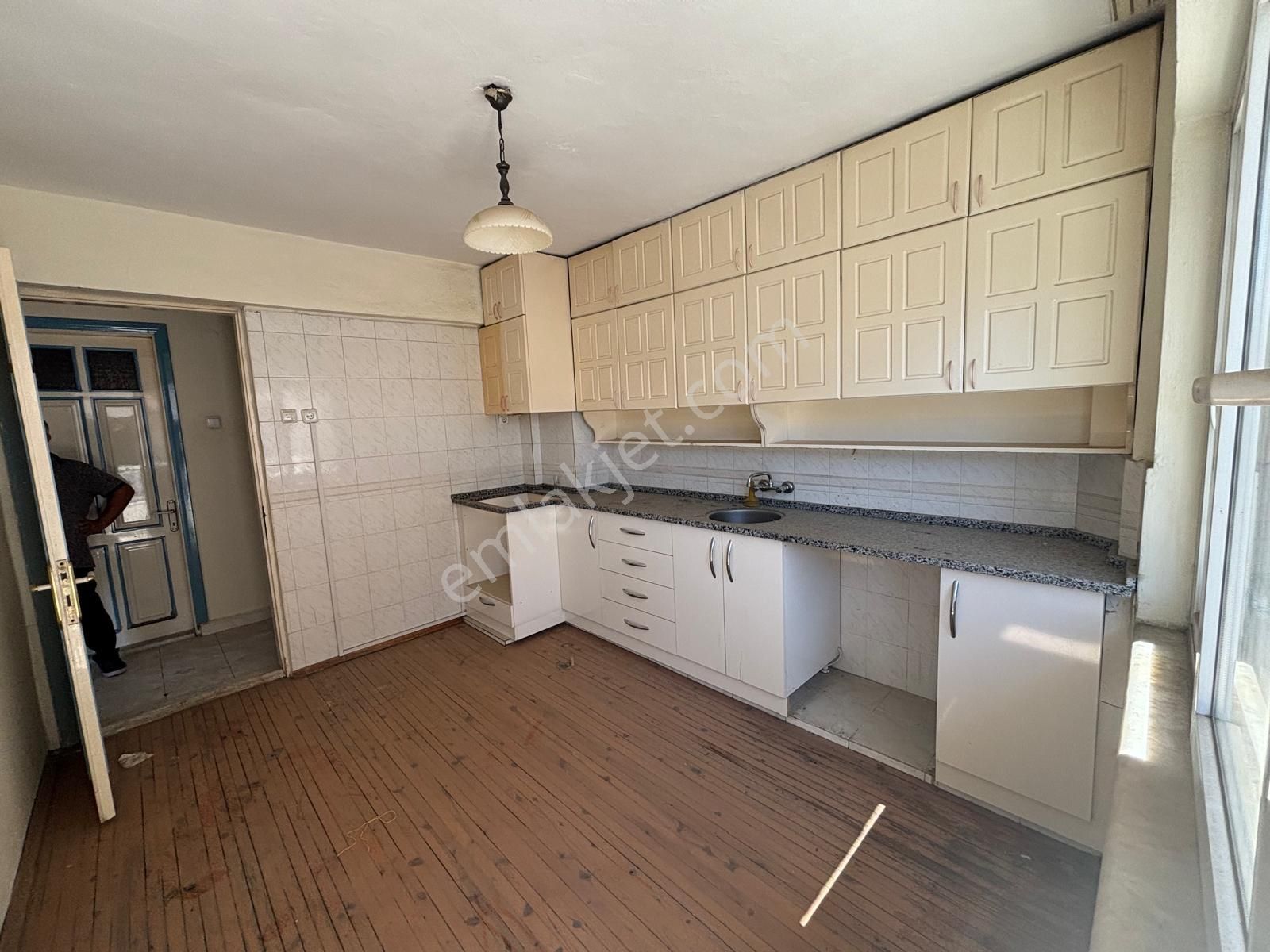 Yeni Mahallede Site İçerisinde Kullanışlı Ve Ferah 3+1 Satılık Daire - Görsel 5