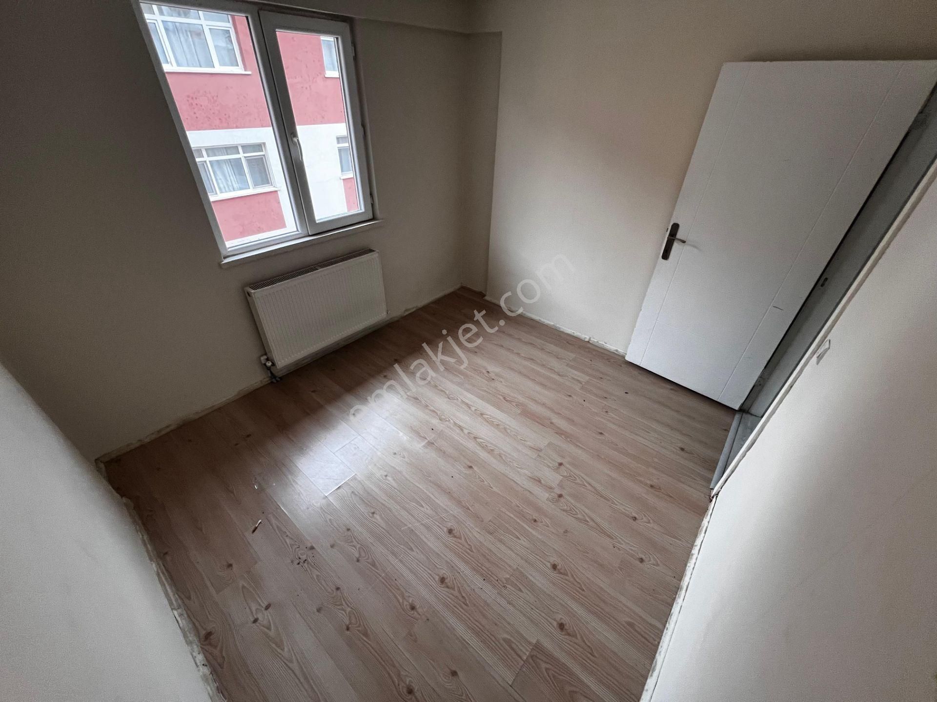 Yılmaz Gayrimenkulden Ful Yapılı 12 Yıllık 1 Kat Kacırılmayacak 3+1 Fırsat Dairesi - Görsel 27