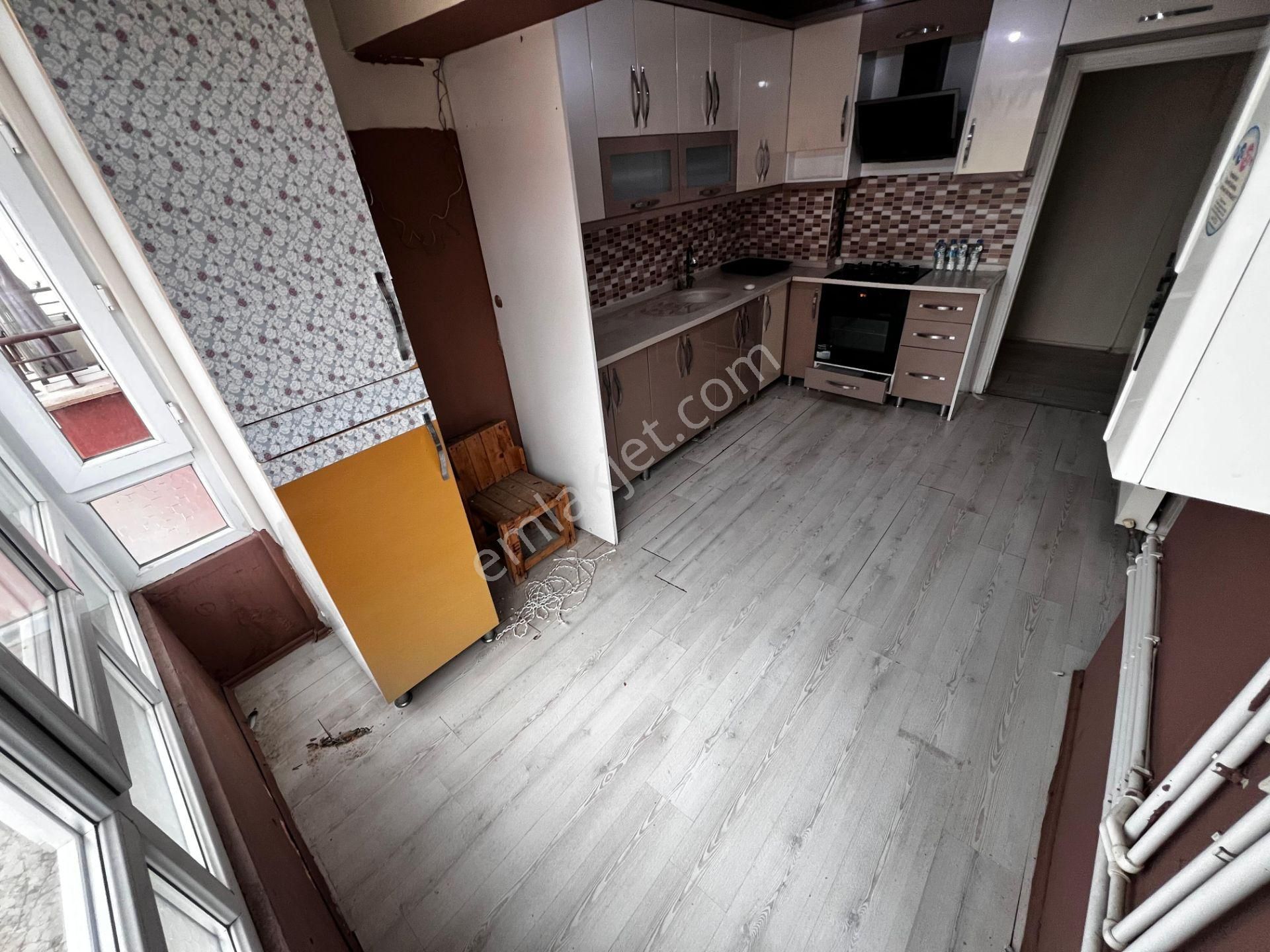 Yılmaz Gayrimenkulden Ful Yapılı 12 Yıllık 1 Kat Kacırılmayacak 3+1 Fırsat Dairesi - Görsel 25