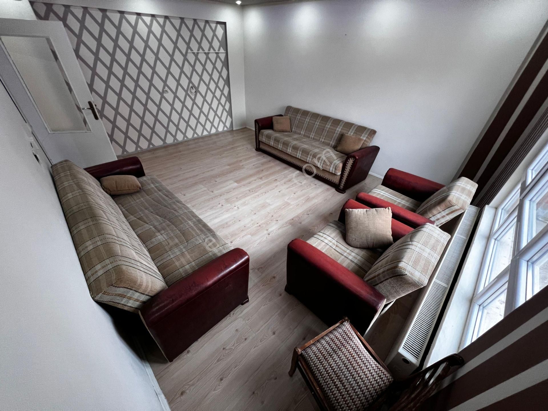 Yılmaz Gayrimenkulden Ful Yapılı 12 Yıllık 1 Kat Kacırılmayacak 3+1 Fırsat Dairesi - Görsel 8