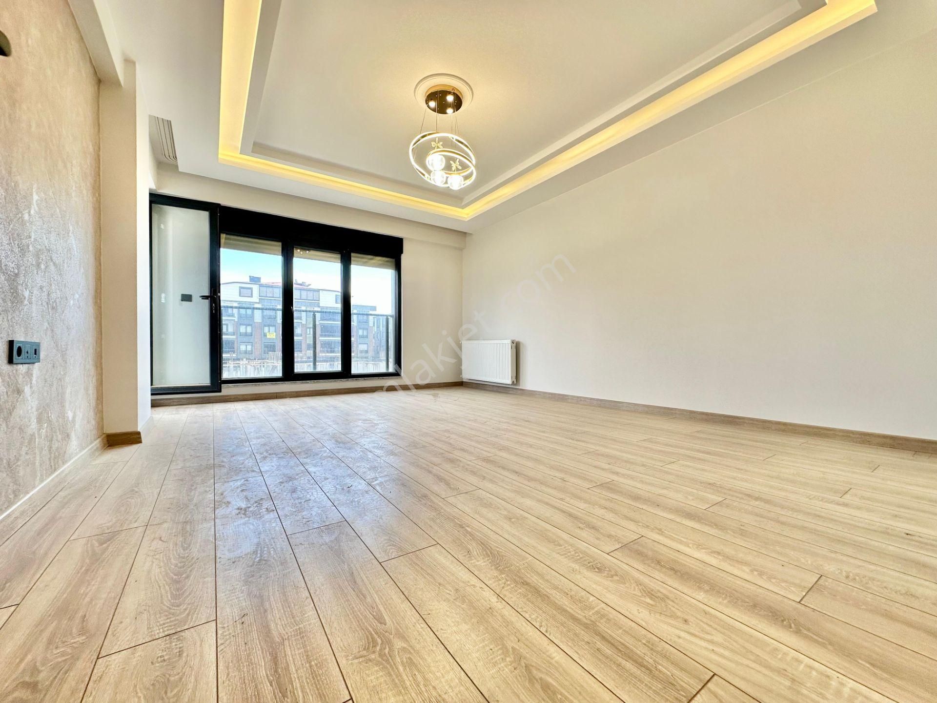 ꧁ay Emlaktan꧂akçayda Ön Cephe*benim Olsun Dedirten*kazdağı Manzaralı Şık Tasarımlı Arakat 3+1 Daire - Görsel 9