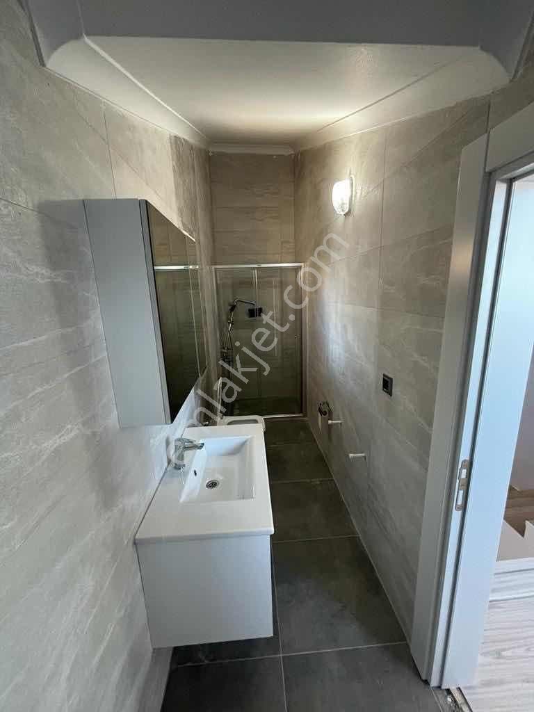 Yıldızlı'da Fırsat Satılık 5+1 Tripleks Villa - Görsel 28