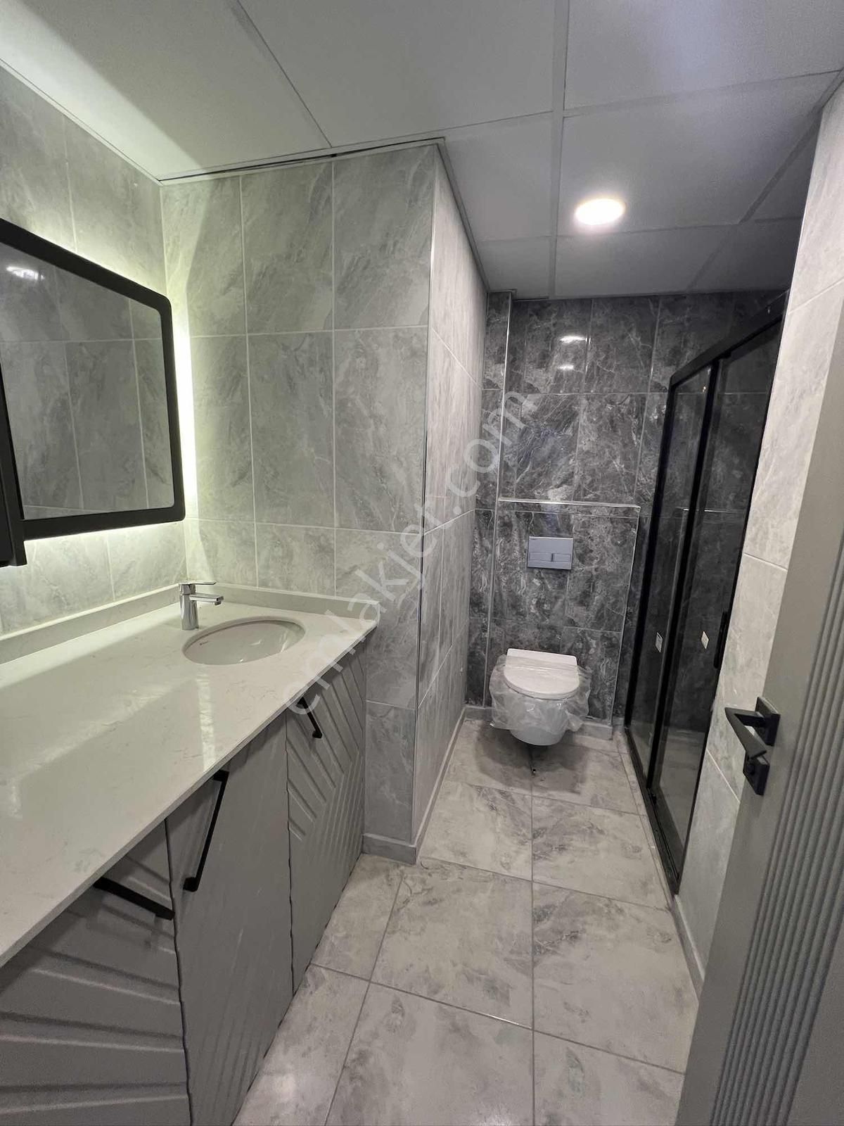 Konum Emlaktan Millet Camii Yani Sıfır Yapı 2,5+1 Satılık Daire - Görsel 7