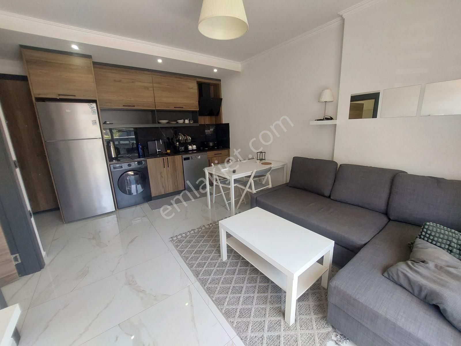 Alanya Oba'da Full Aktiviteli Sitede Kiralık 1+1 Daire - Görsel 12