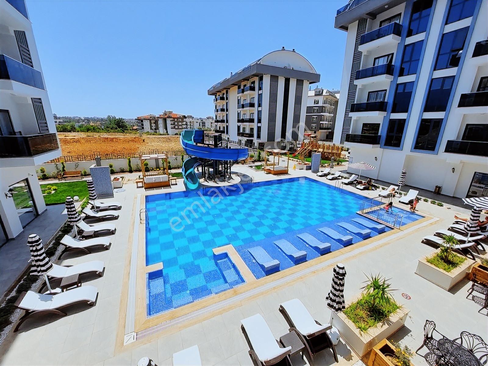 Alanya Oba'da Full Aktiviteli Sitede Kiralık 1+1 Daire - Görsel 11